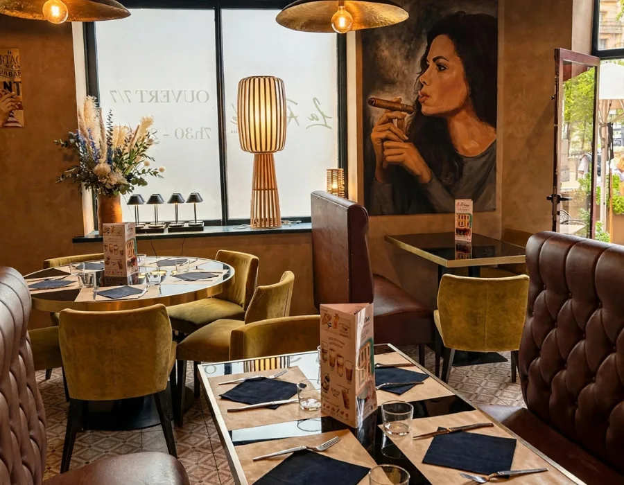 Le zinc de la Brasserie La Rotonde